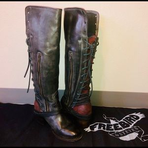 Freebird Coal Boots